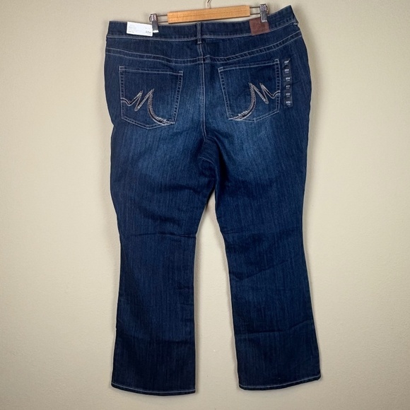 NWT Maurices Bootcut Denim Flex Mid Rise Cotton Blend Jeans; Size 22W Long - Picture 10 of 15